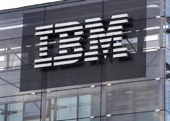 IBM прекращает работу в России