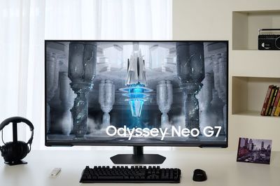Samsung анонсировала 43-дюймовый игровой монитор Odyssey Neo G7 с подсветкой Mini-LED Samsung анонсировала 43-дюймовый игровой монитор Odyssey Neo G7 с подсветкой Mini-LED