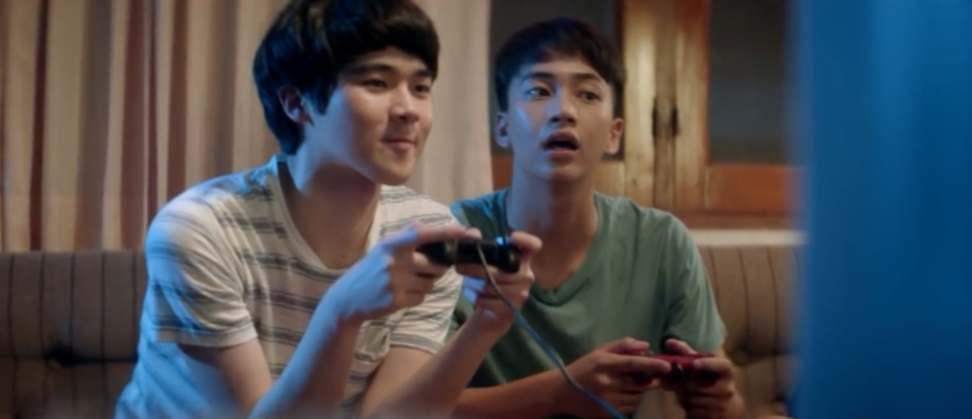 Sony представила два оригинальных рекламных ролика PlayStation 4