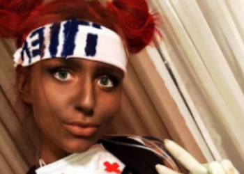Стримершу из Литвы забанили на Twitch за косплей темнокожей героини Apex Legends