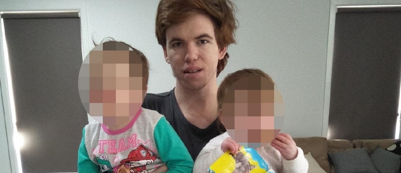 Австралийского геймера судят за нанесение ударов своей беременной девушке