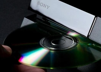 GameStop: какое счастье, что у PS5 и Scarlett будет дисковод