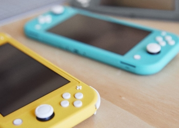 Nintendo анонсировала официальный флип-чехол для Switch Lite и показала новый рекламный ролик портативной консоли