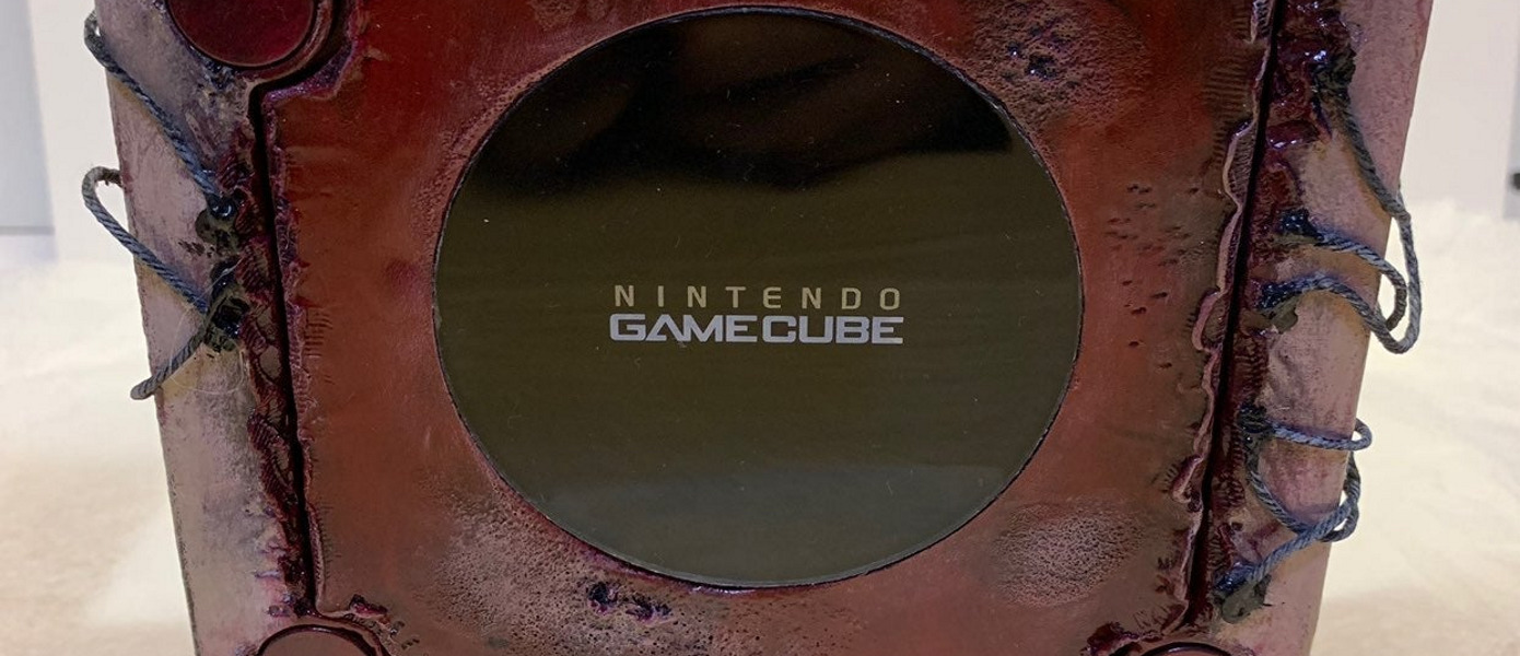 Для ценителей хорроров - энтузиаст создал потрясающую кастомную модель консоли GameCube