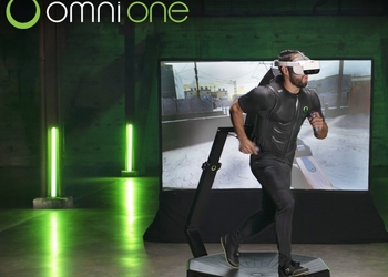 Представлена Omni One — беговая дорожка для домашней игры в VR за 150 тысяч рублей
