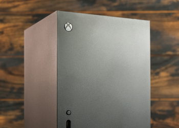 Мощь и минимализм: Распаковка ритейл-версии консоли Xbox Series X от GameMAG.ru