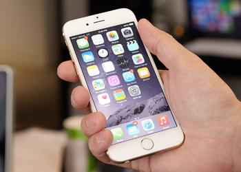 В Европе считают, что Apple должна выплатить деньги владельцам iPhone 6 за снижение производительности смартфонов