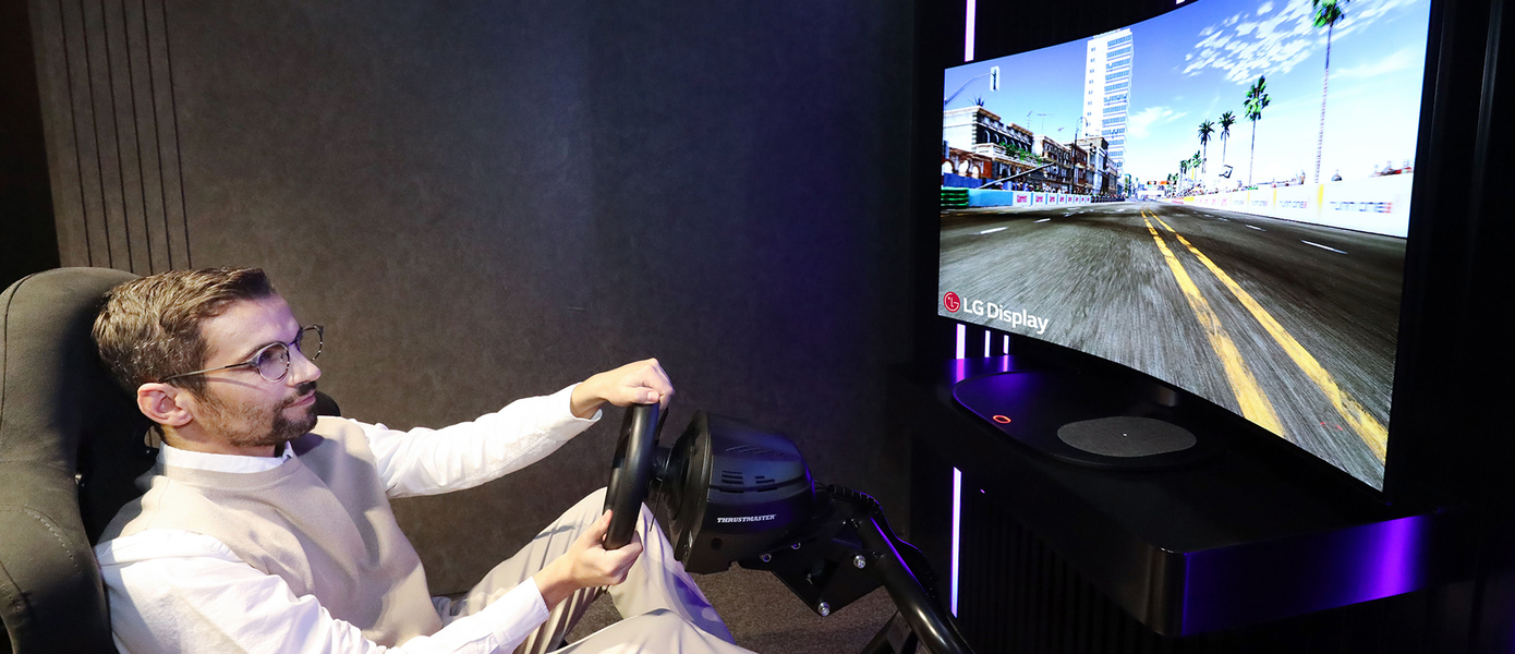 Отличный выбор для геймеров: Новый телевизор LG OLED может изгибаться по одному нажатию кнопки