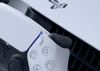 Блогер создал трехметровую PlayStation 5 стоимостью в 5 миллионов рублей