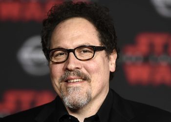 Слух: Джон Фавро борется с Lucasfilm за контроль над MandoVerse