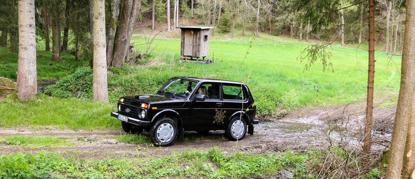 Немецкая компания выпустила электрическую Lada Niva Legend