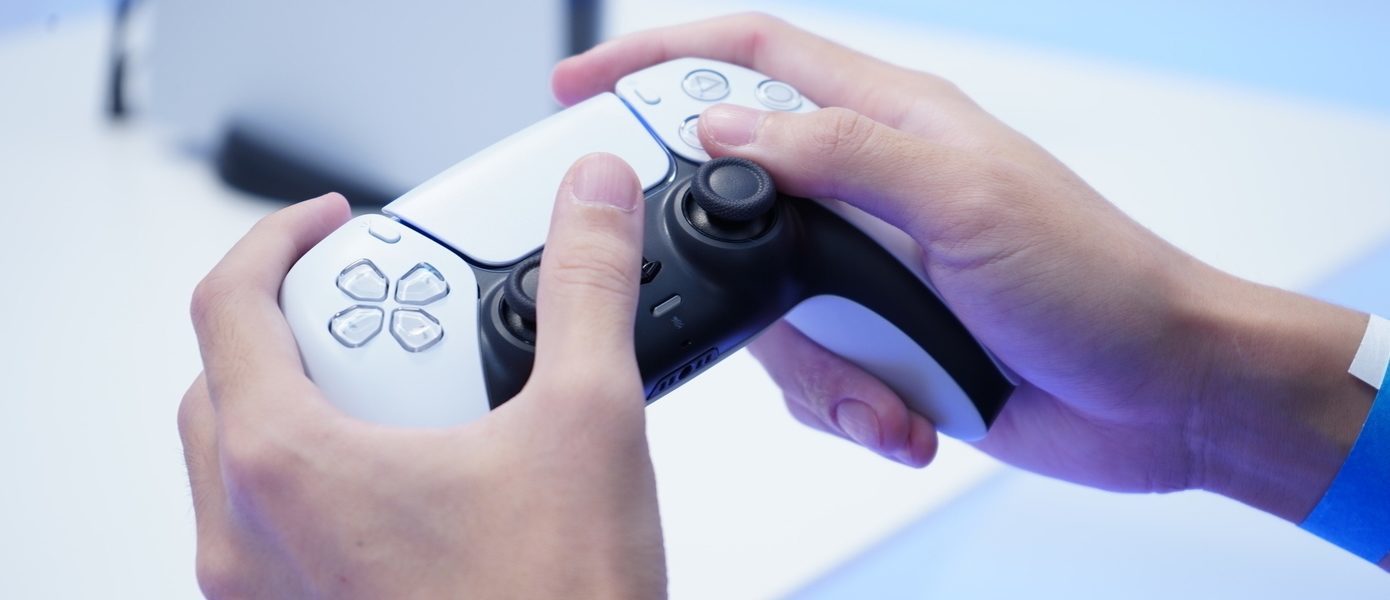 В App Store появилось приложение для настройки курков и вибрации DualSense для PlayStation 5
