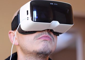 Игрок получил перелом шейного позвонка во время игры с VR-гарнитурой