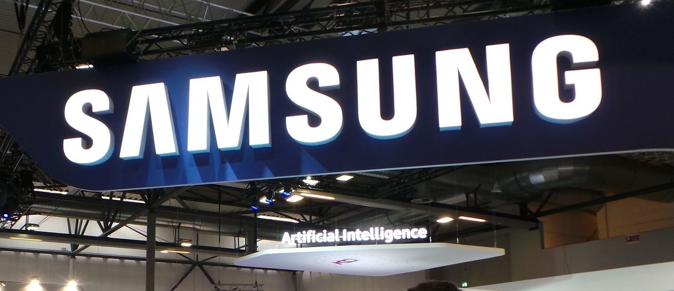 Samsung приостановила продажи смартфонов и техники в России
