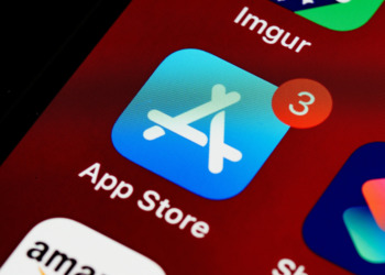 Мишустин поручил к 1 июня завершить создание российского аналога App Store и Google Play