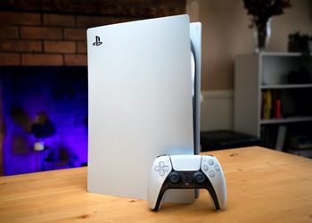 PlayStation 5 снова появилась в продаже в крупнейших магазинах страны — её отдают за 80 тысяч рублей