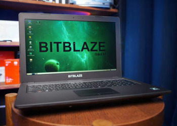 В России показали предсерийный образец ноутбука Bitblaze Titan BM15 на процессоре 