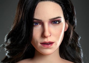 Представлена секс-кукла Йеннифэр из игры