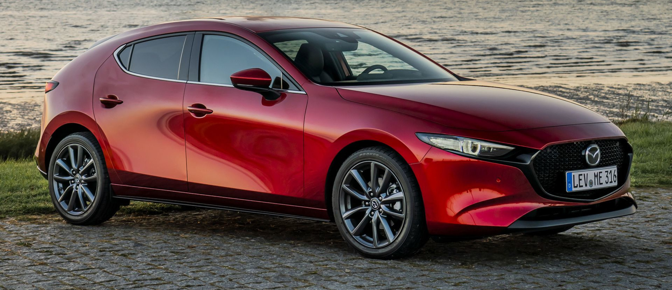 3 2019 года. Mazda 3 2020. Мазда 3 новая 2020. Mazda 3 хэтчбек 2020. Mazda 3 Hatchback 2019.