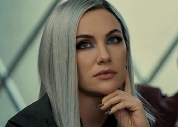 Марк Хэмилл, Карла Гуджино и Кейт Сигел в первом трейлере сериала