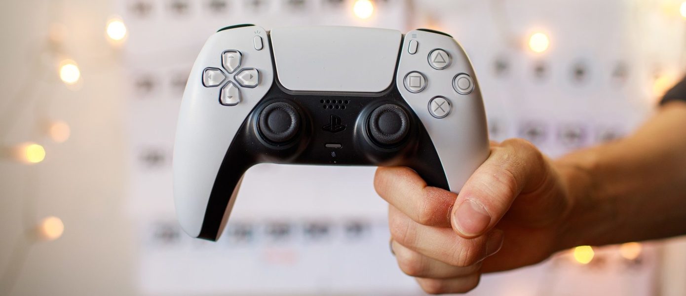 Владельцам PS5 и PS4 дарят подписку на Apple TV+ и Apple Music