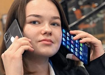 «Рутек» представила смартфон «Р-ФОН» на операционной системе «РОСА Мобайл»