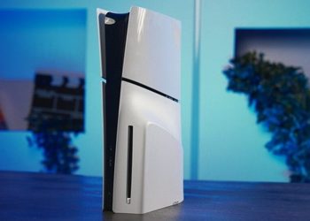 Sony показала компактную PlayStation 5 в трёх новых расцветках