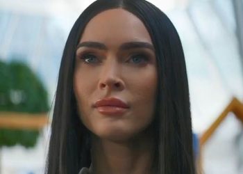 Меган Фокс становится похотливым андроидом в трейлере фильма