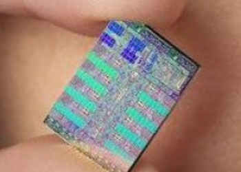 Toshiba показала телевизор с интегрированным CELL процессором.
