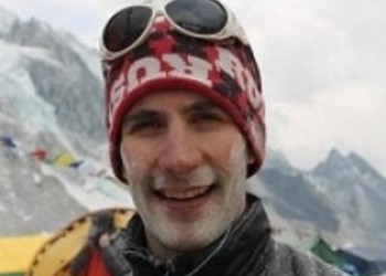 Дин Холл на 2 месяца остается не у дел и готовится штурмовать Эверест