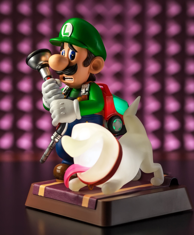 Luigi & Polterpup Collectors Edition Statue